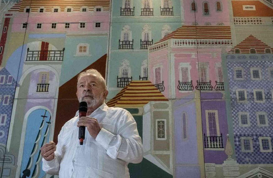 Brazil in crisis: did Luiz Inácio Lula da Silva’s long jail sentence hurt his election chances?