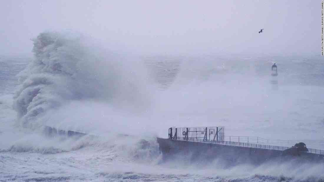Gusts of 90mph cause widespread disruption after Storm Arwen